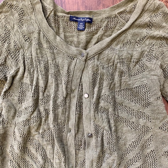 American Eagle Lightweight Sweater - Picture 2 of 5